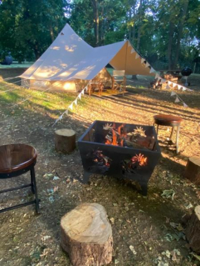 Eakley Manor Farm Glamping